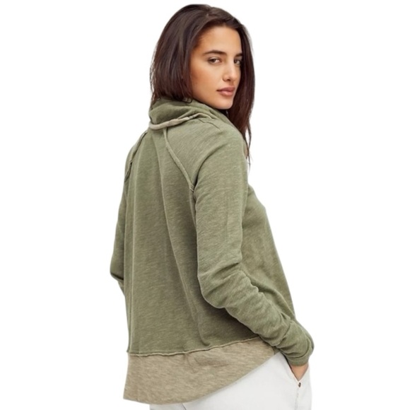 FREE PEOPLE FP Beach Cocoon Cowl Pullover Top Oversized Army Green Size M L - Picture 3 of 9